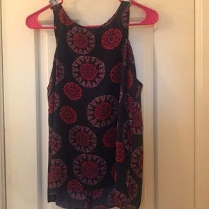 Patterned work tank